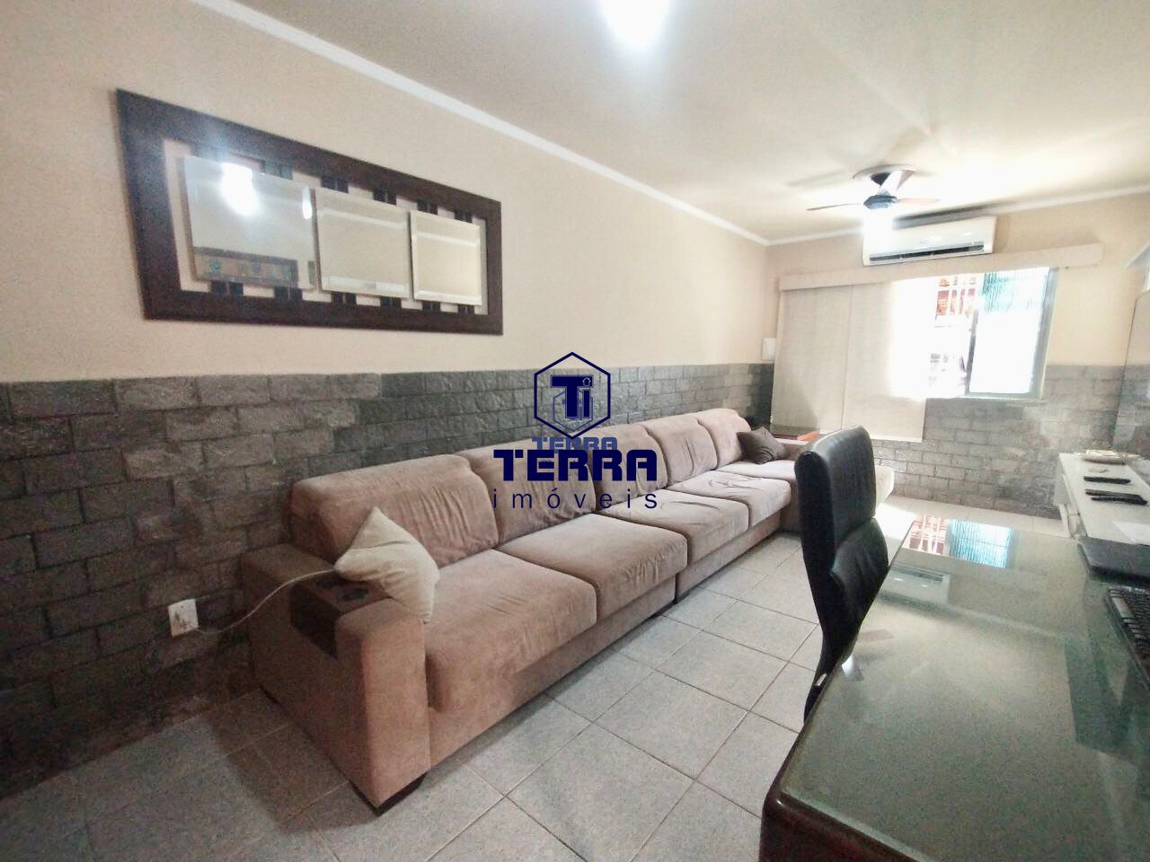 Imagens do imóveis Excelente casa duplex no Colubandê com 4 quartos, suíte com varanda e piscina.