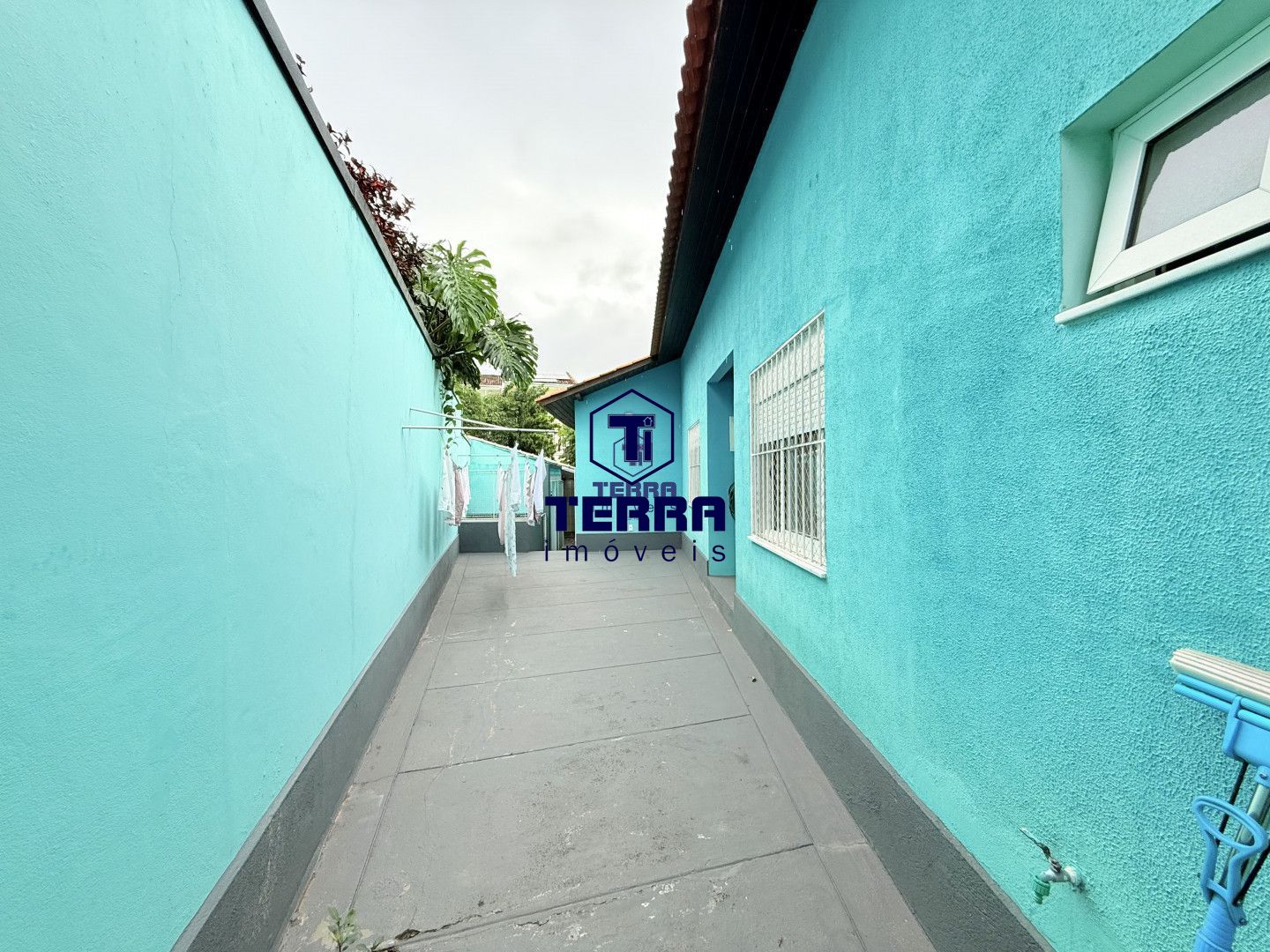 Imagens do imóveis Excelente casa linear de condomínio com 4 quartos, área gourmet e piscina!