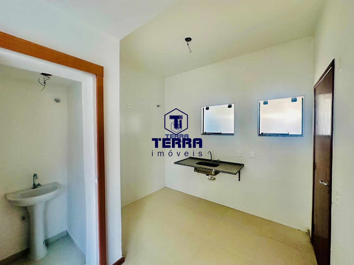 Imagens do imóveis Sua casa triplex pronta para morar! Se você tem um sonho, nós temos as chaves!
