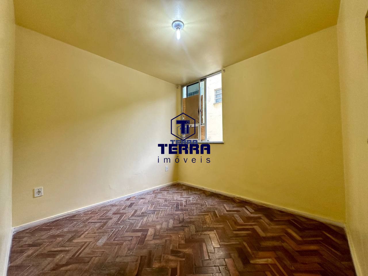 Imagens do imóveis Apartamento 2 quartos em Santa Rosa com ponto de ônibus na porta!