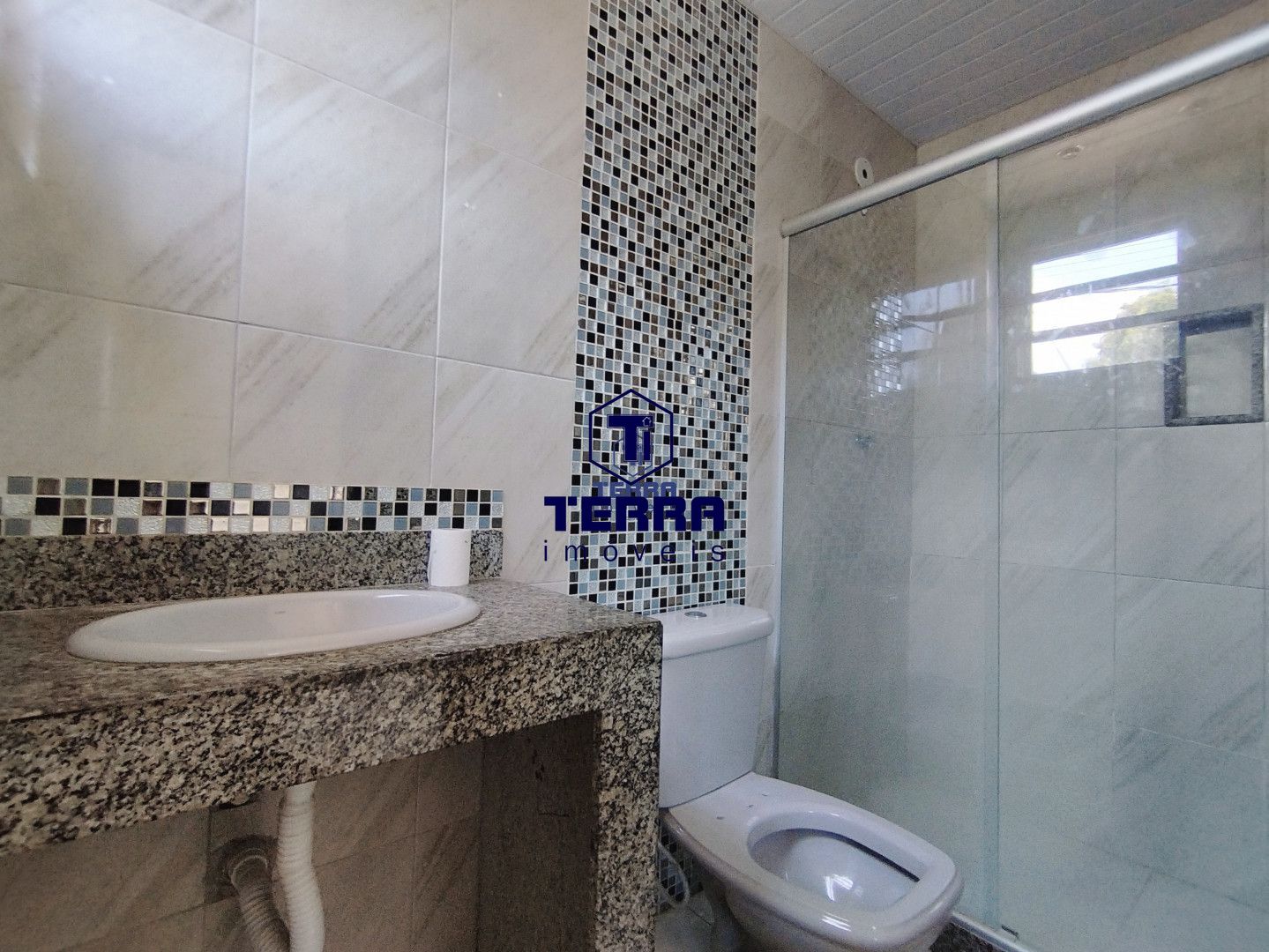 Imagens do imóveis Casa toda reformada com 2 suítes e 2 vagas de garagem no Galo Branco!
