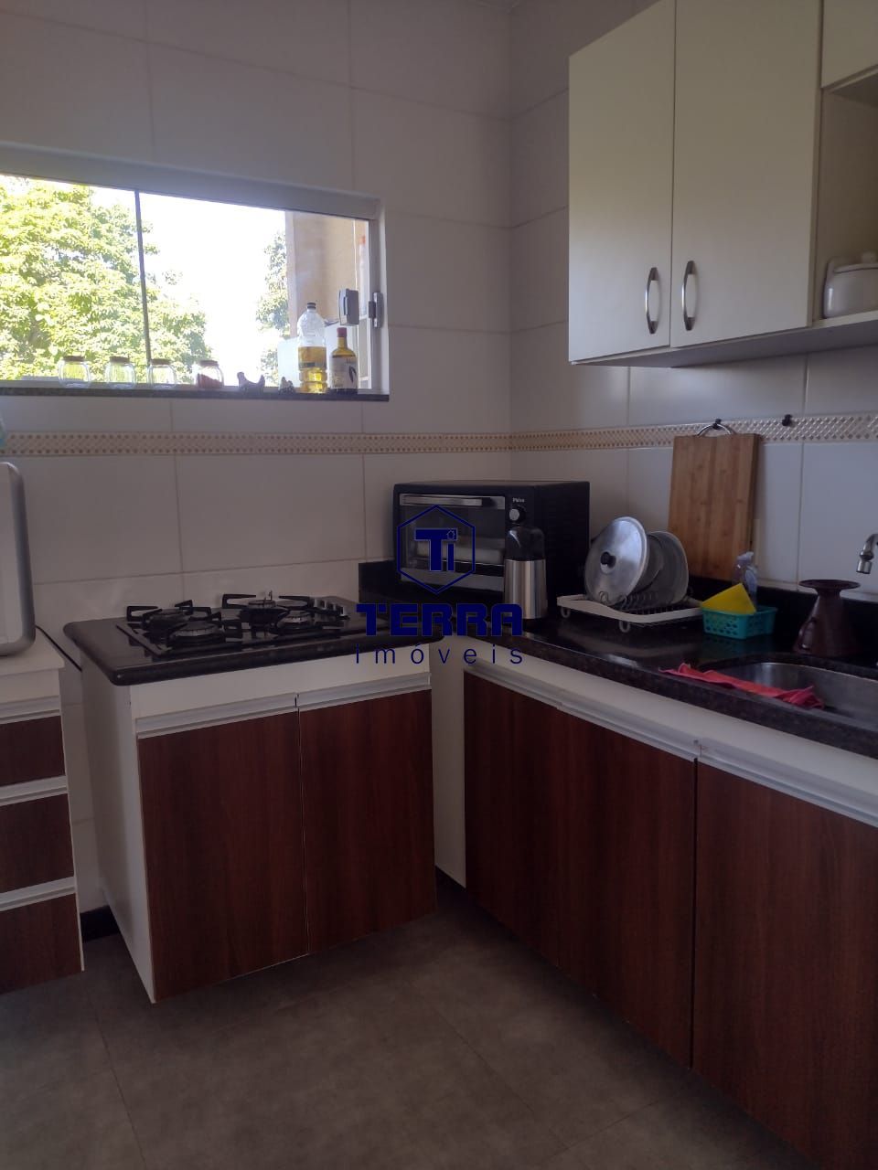 Imagens do imóveis Excelente apartamento em Itaipuaçu com suite, 300 metros da Avenida principal.