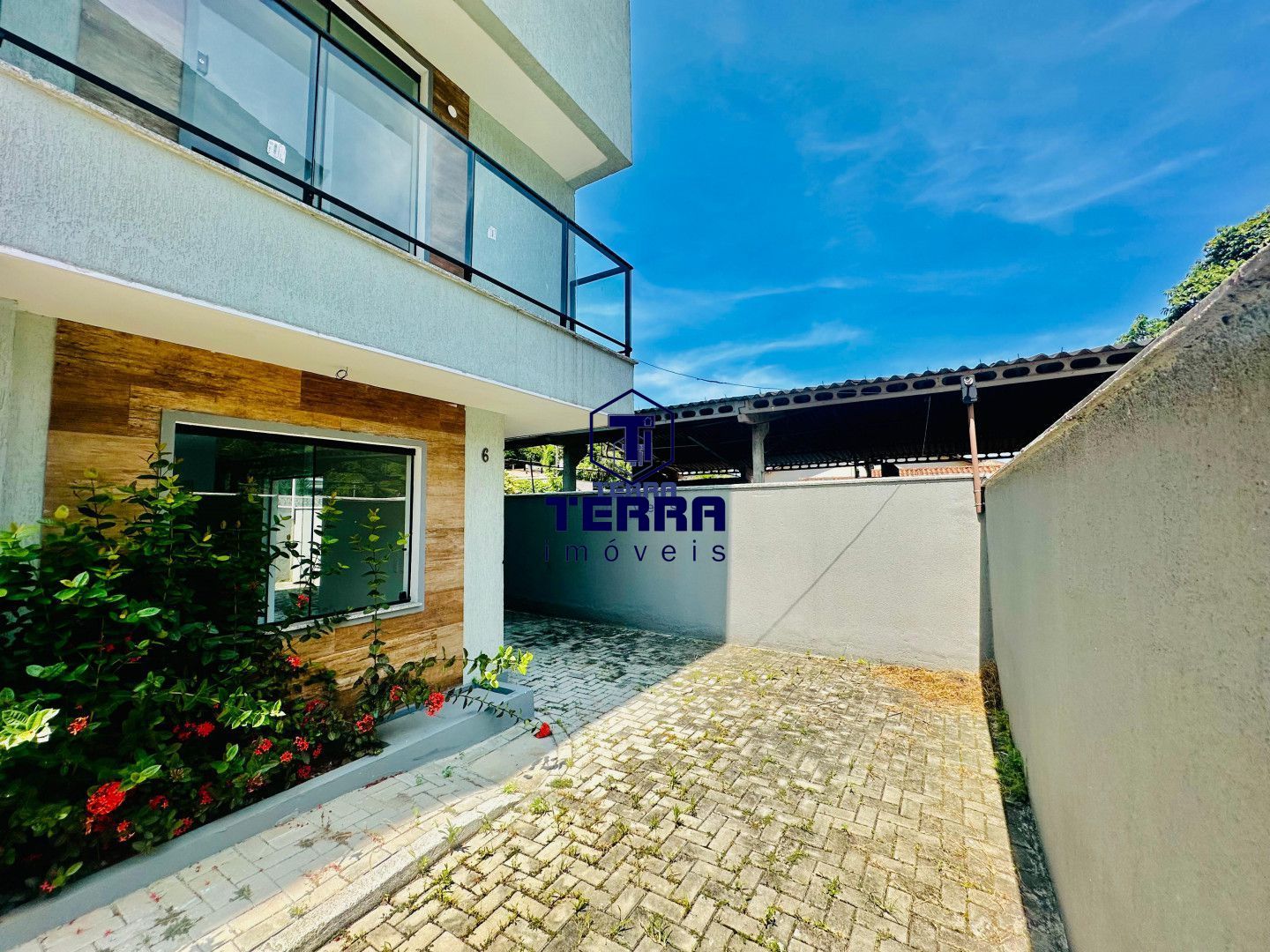 Imagens do imóveis Sua casa triplex pronta para morar! Se você tem um sonho, nós temos as chaves!