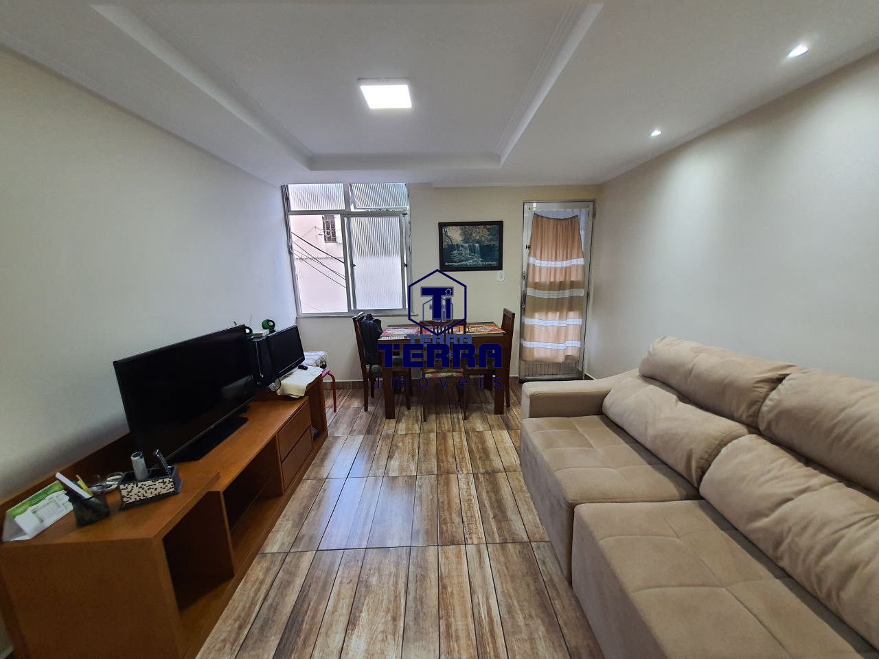 Imagens do imóveis Apartamento com 3 quartos, revertido para 2 quartos com excelente localização em