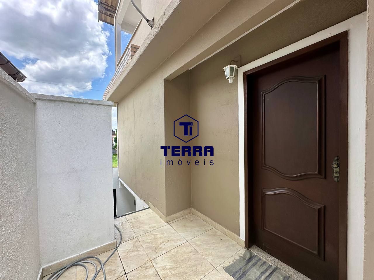 Imagens do imóveis Residência com 2 quartos em Maria Paula! Excelente localização, perto de tudo.
