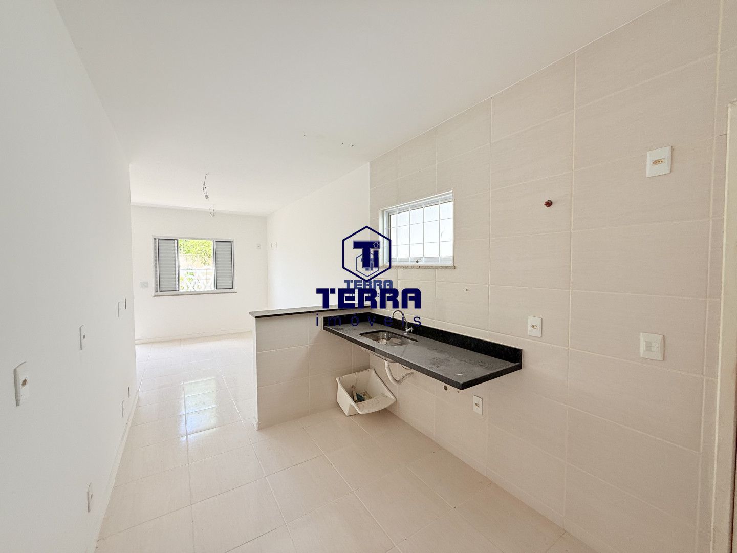 Imagens do imóveis Casa Linear, com 2 quartos recém construída em Niterói