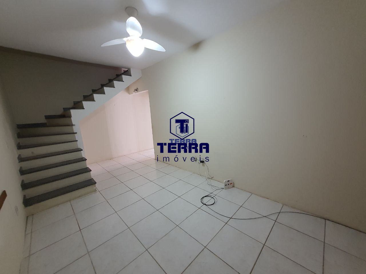 Imagens do imóveis Casa com quintal, em excelente localização em São Gonçalo, pertinho do Guanabara
