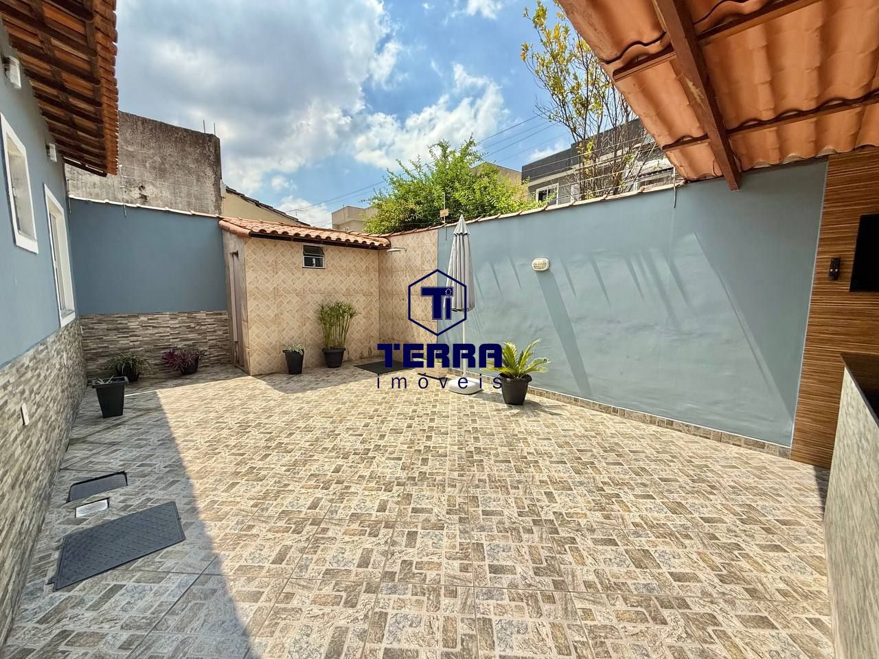 Imagens do imóveis Excelente residência linear com 2 quartos e quintal privativo no Arsenal!
