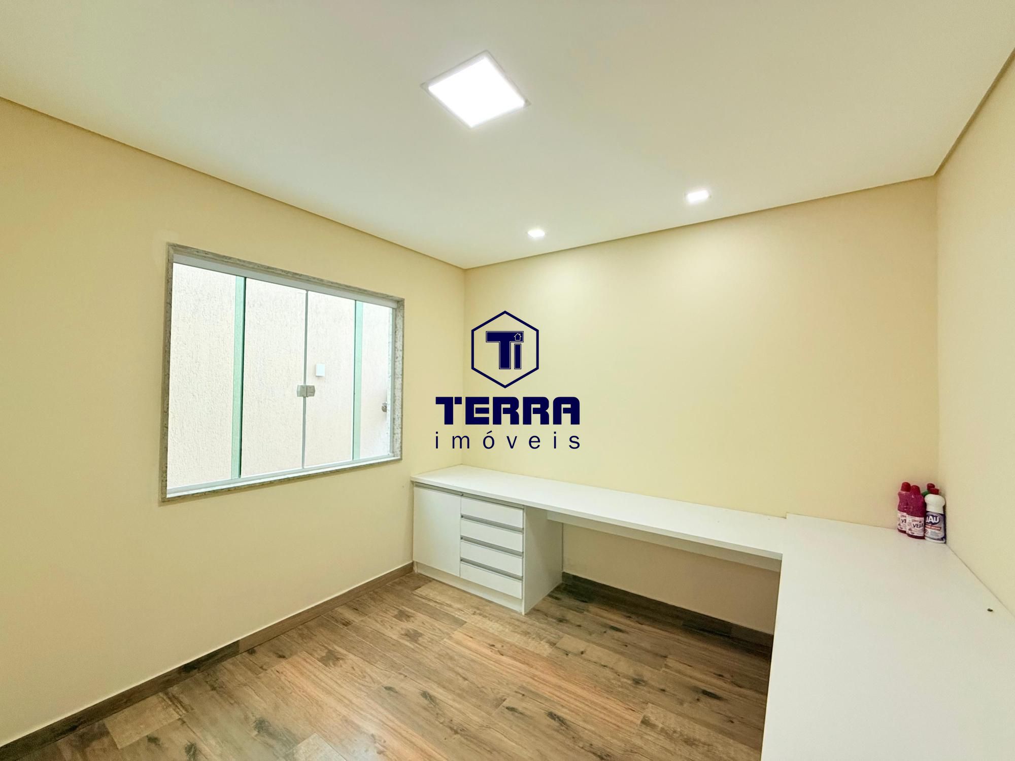 Imagens do imóveis Casa de alto padrão com 3 suítes e área gourmet completa