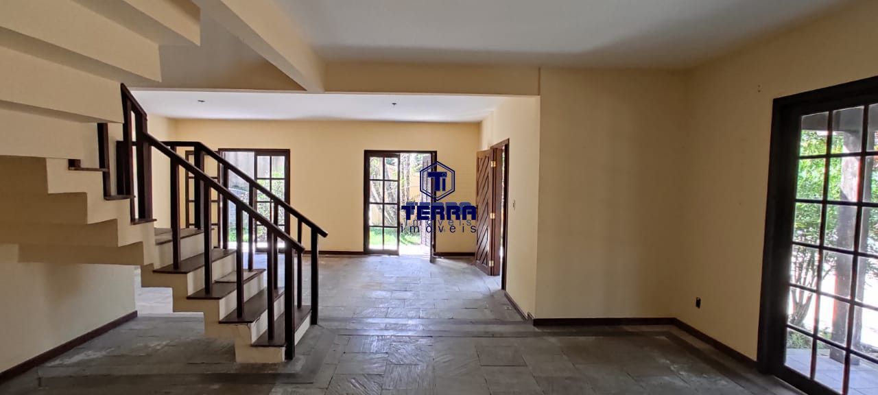 Imagens do imóveis Casa com 5 quartos e amplo quintal, na Região de Pendotiba!!
