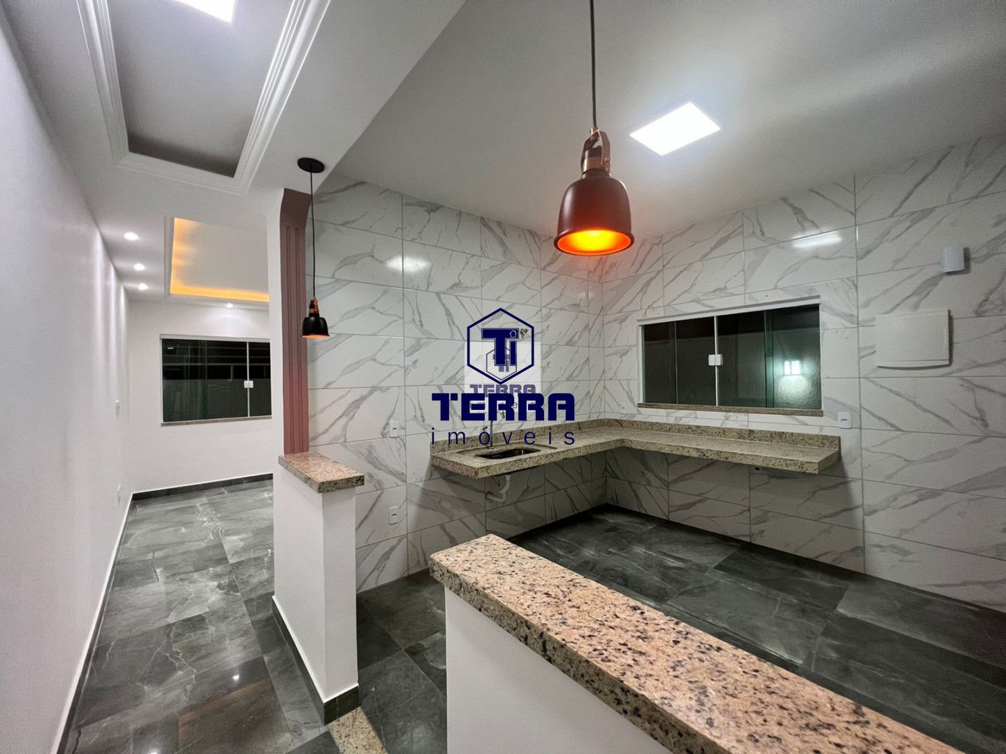 Imagens do imóveis Ampla casa 3 quartos sendo 2 suítes, pertinho da Praia de Itaipuaçu.