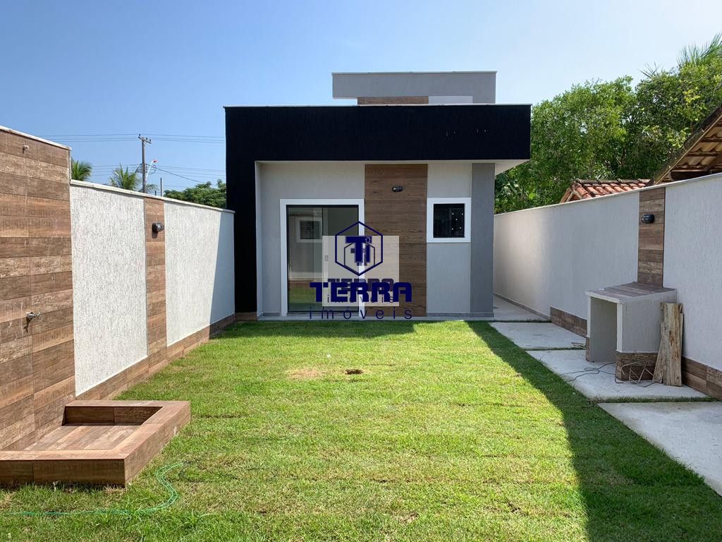 Imagens do imóveis São 3 quartos sendo 1 suíte junto e ao lado da Estrada dos Cajueiros.
