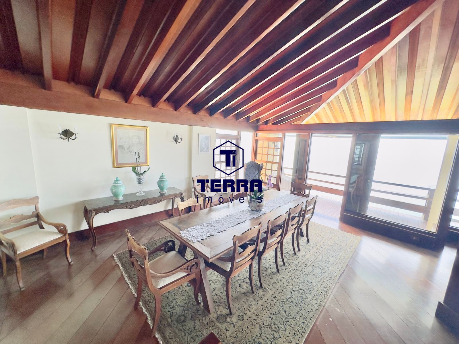 Imagens do imóveis Casa Espetacular no Joá, com 4 suítes , elevador e vista eterna pro mar!!!