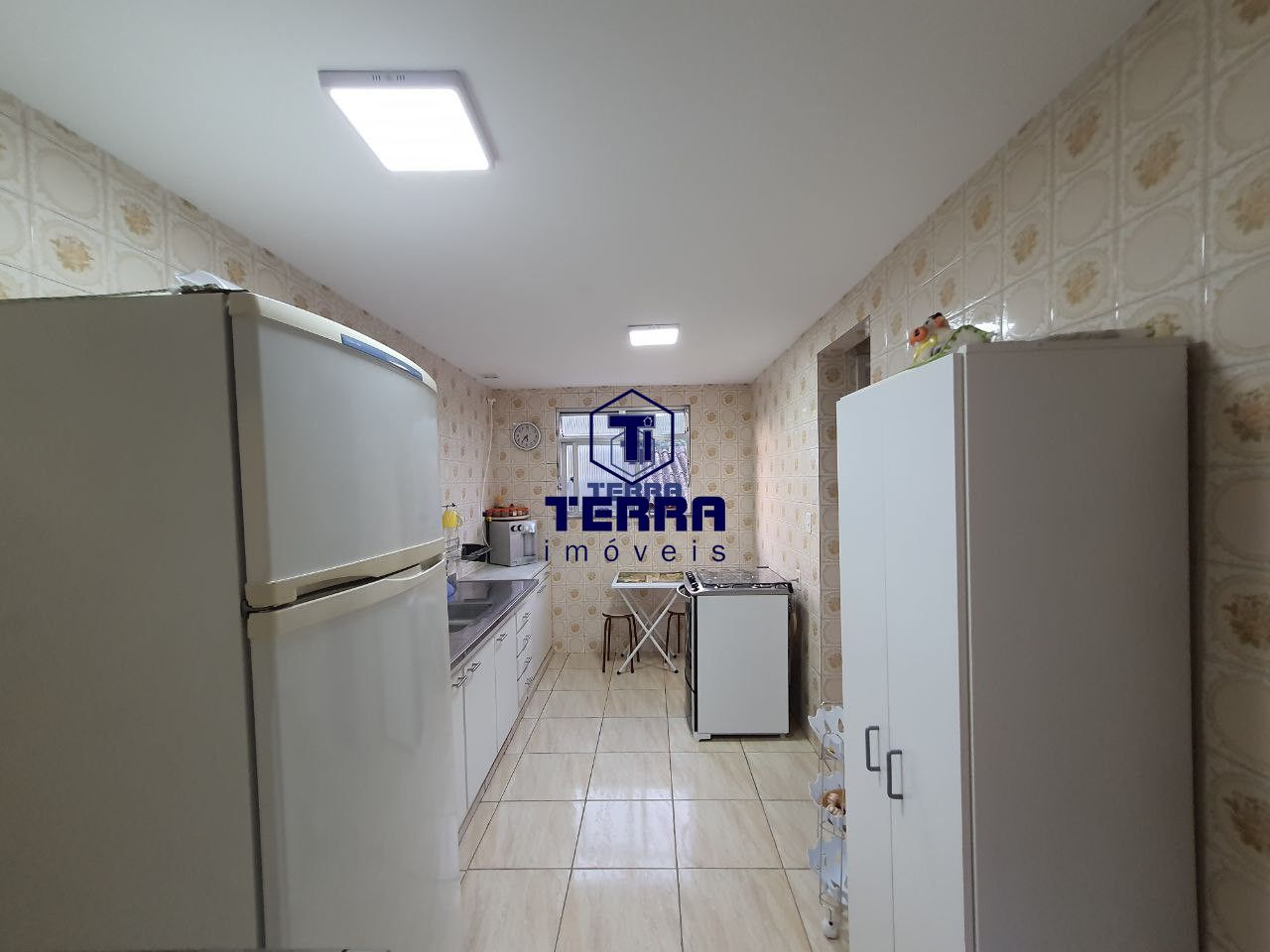 Imagens do imóveis Apartamento com 3 quartos, revertido para 2 quartos com excelente localização em