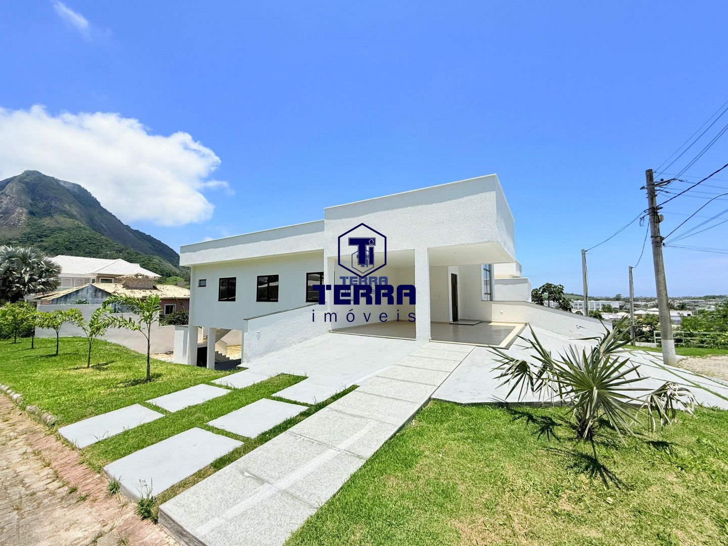 Imagens do imóveis Casa linear 3 quartos com 2 suítes e quintal no Pedra de Inoã! Primeira locação