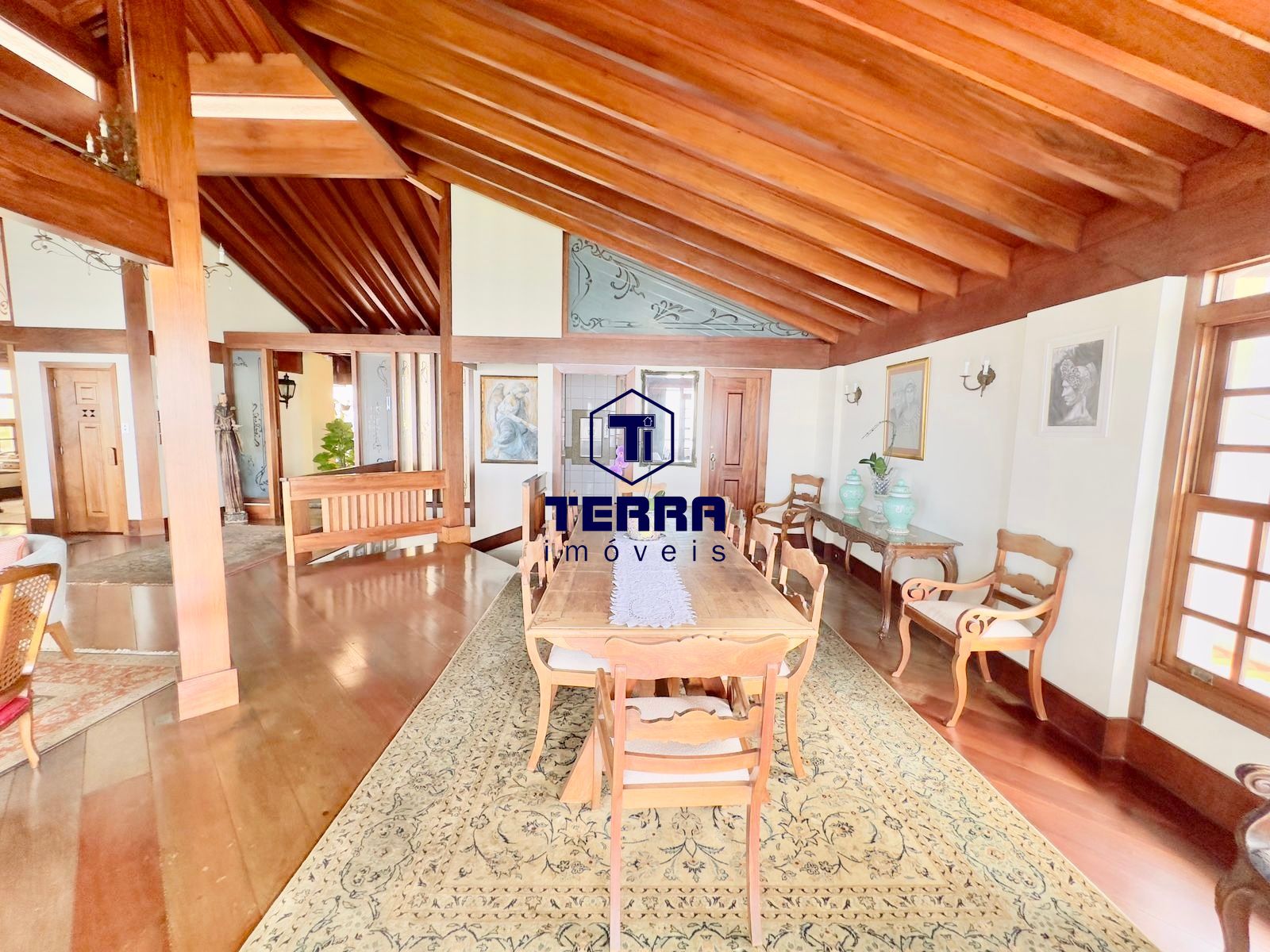 Imagens do imóveis Casa Espetacular no Joá, com 4 suítes , elevador e vista eterna pro mar!!!