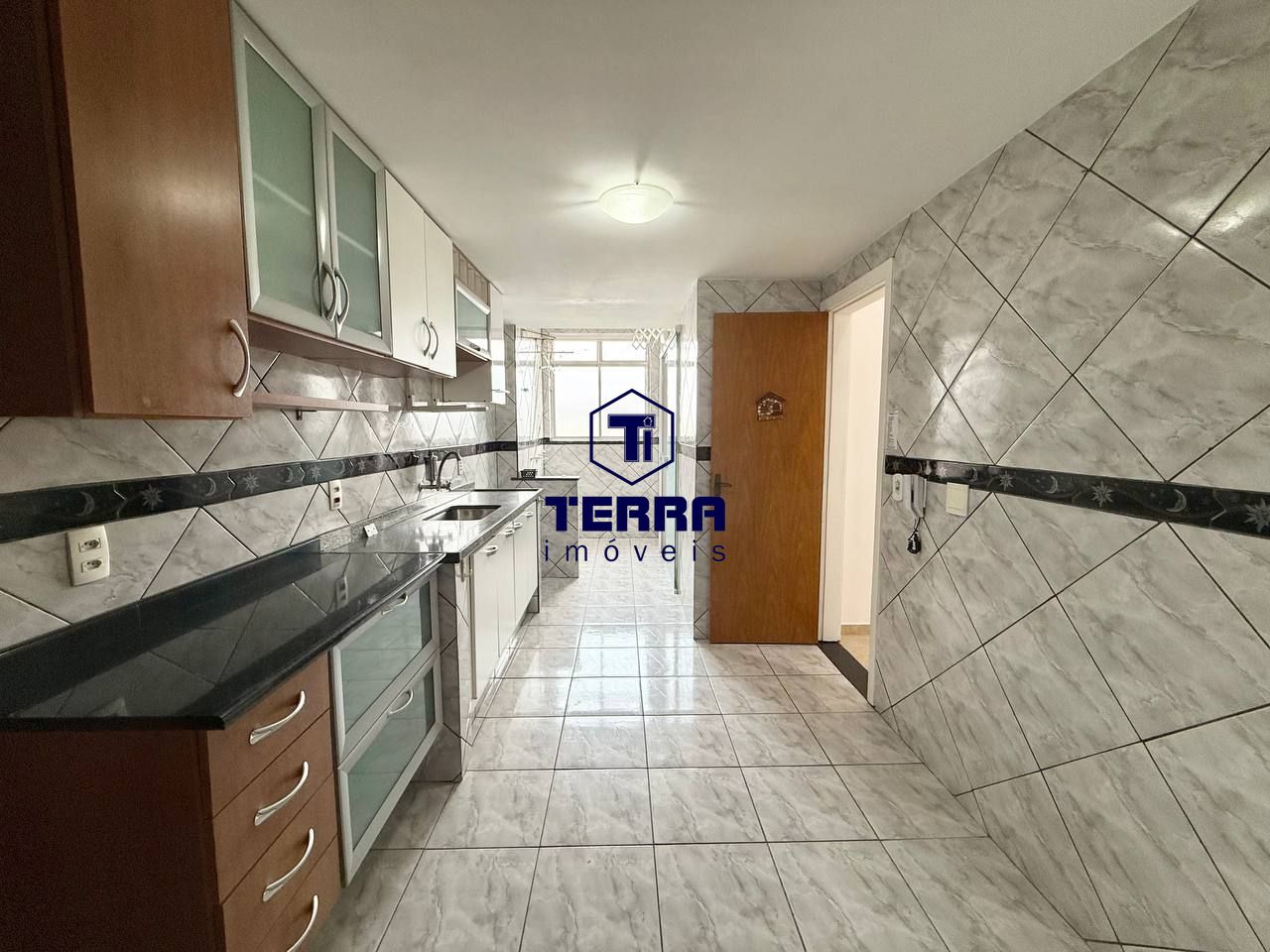Imagens do imóveis Excelente apartamento de 2 quartos mobiliado no Fonseca!