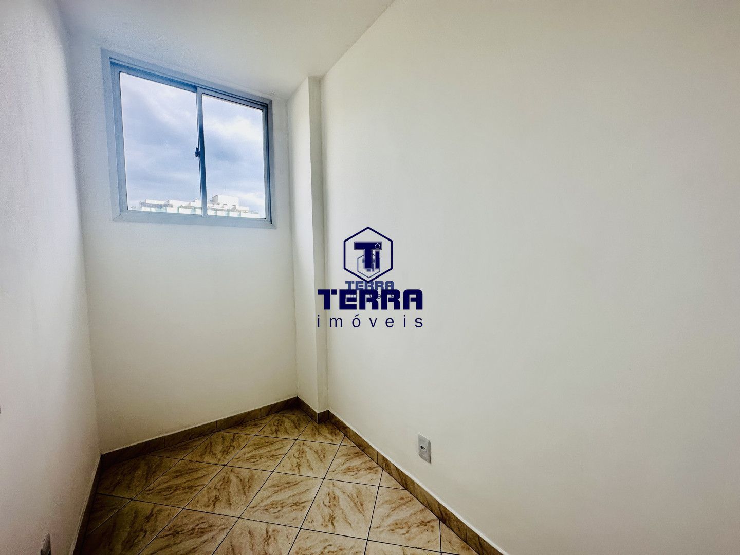 Imagens do imóveis Excelente 2 quartos + escritório em Santa Rosa, condomínio completo.