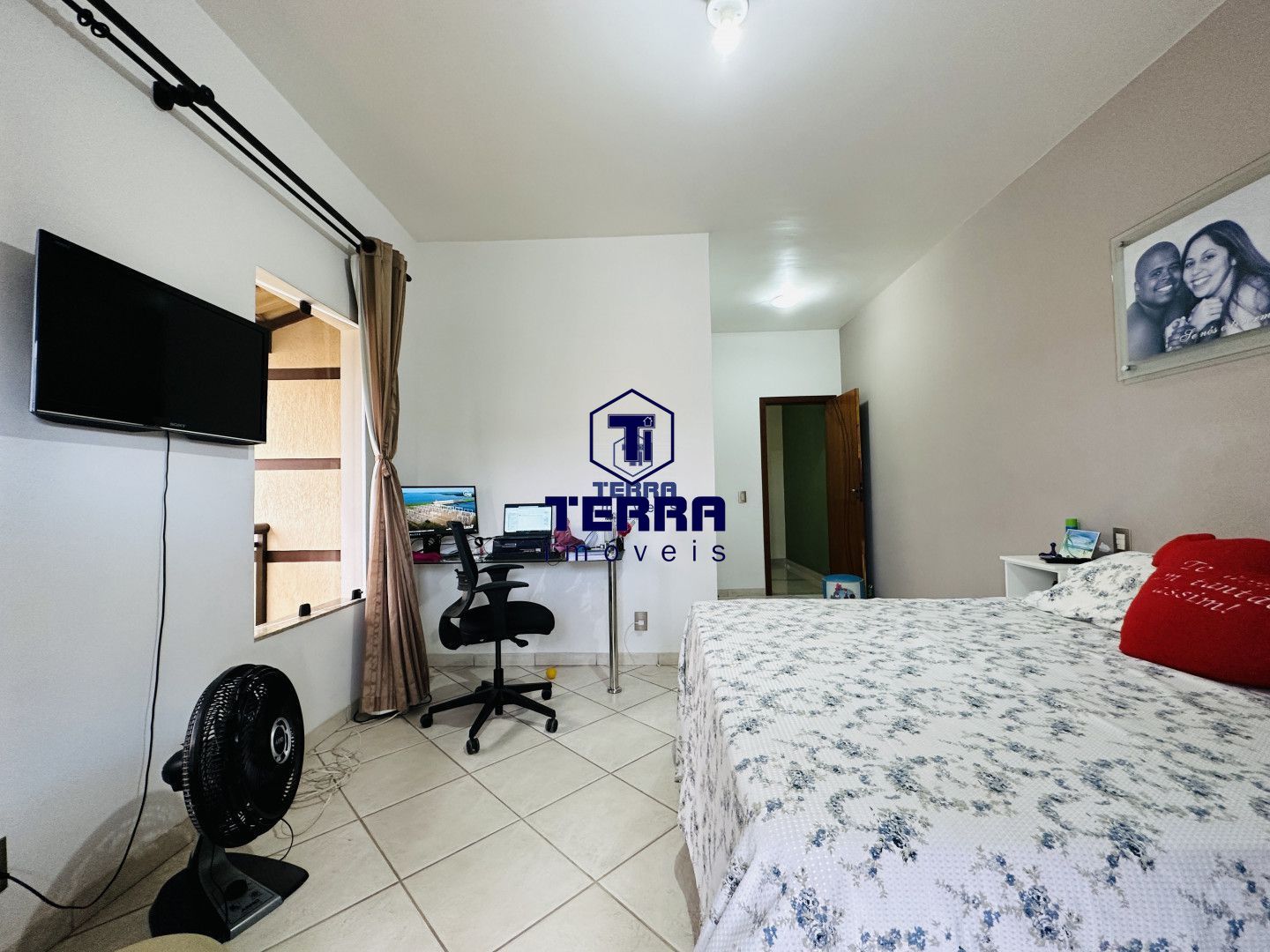 Imagens do imóveis Linda Residência com 3 quartos e Espaço Gourmet no condomínio Village do Moinho.
