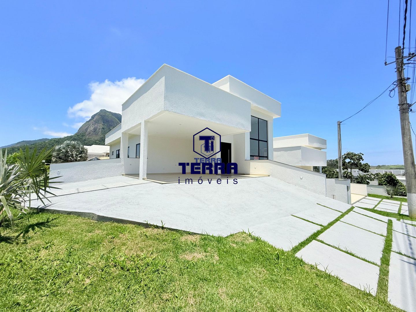 Imagens do imóveis Casa linear 3 quartos com 2 suítes e quintal no Pedra de Inoã! Primeira locação