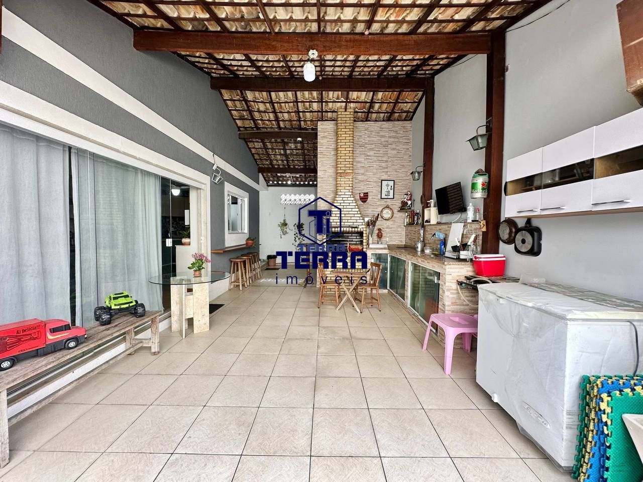 Imagens do imóveis Excelente residência com 3 quartos sendo 1 suíte próxima ao trevo de Maria Paula