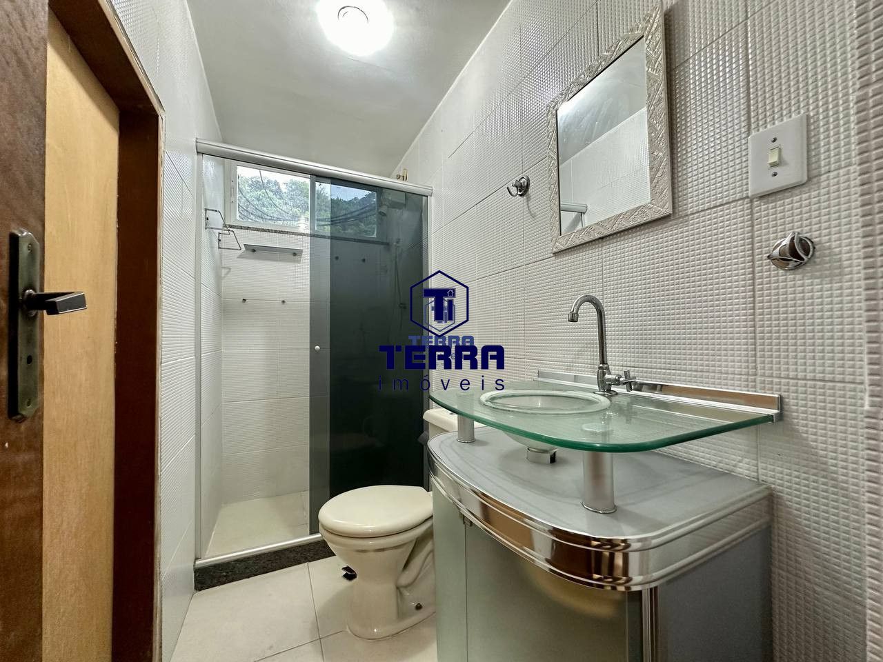 Imagens do imóveis Apartamento 2 quartos em Santa Rosa com ponto de ônibus na porta!