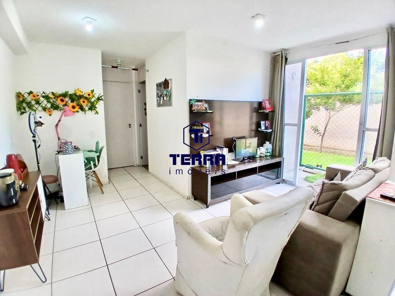 Imagens do imóveis Ótimo apartamento com 2 quartos, com quintal em Maria Paula. Boa localização!
