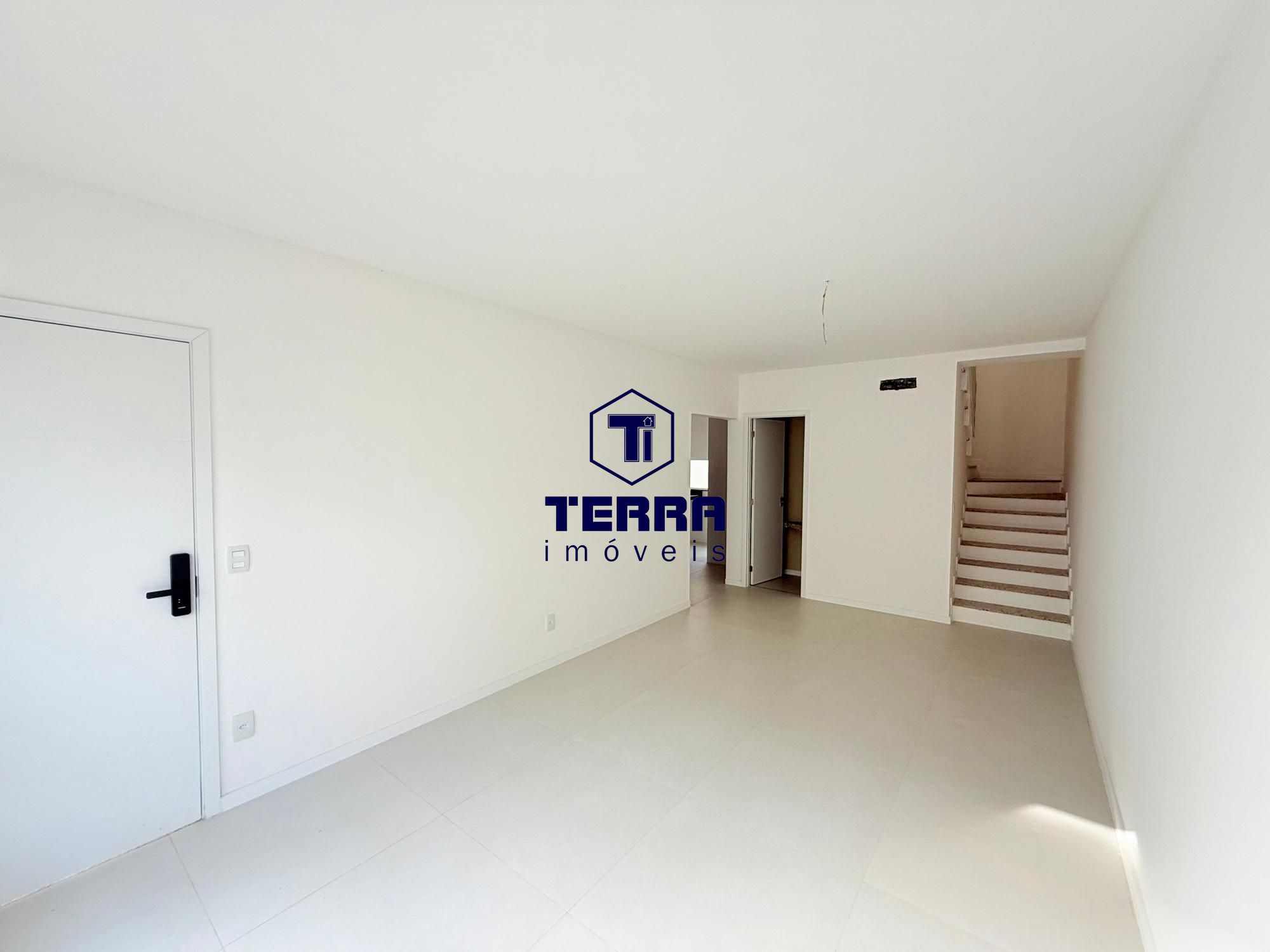 Imagens do imóveis More na região Oceânica, casa nova, com 3 suítes e quintal privativo.