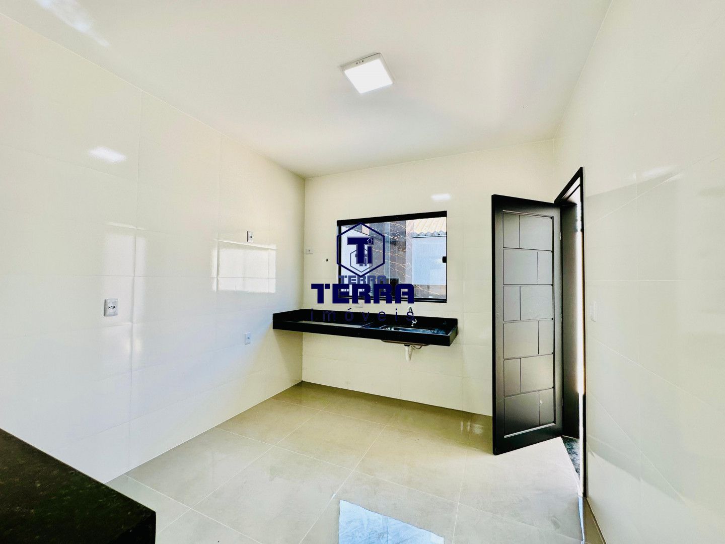Imagens do imóveis More em Maricá. Duplex 2 quartos com fino acabamento e área gourmet privativa