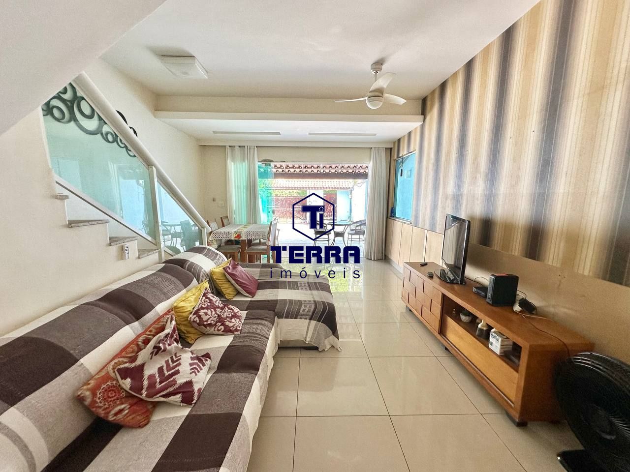 Imagens do imóveis Excelente residência duplex com 2 suítes em Maria Paula!