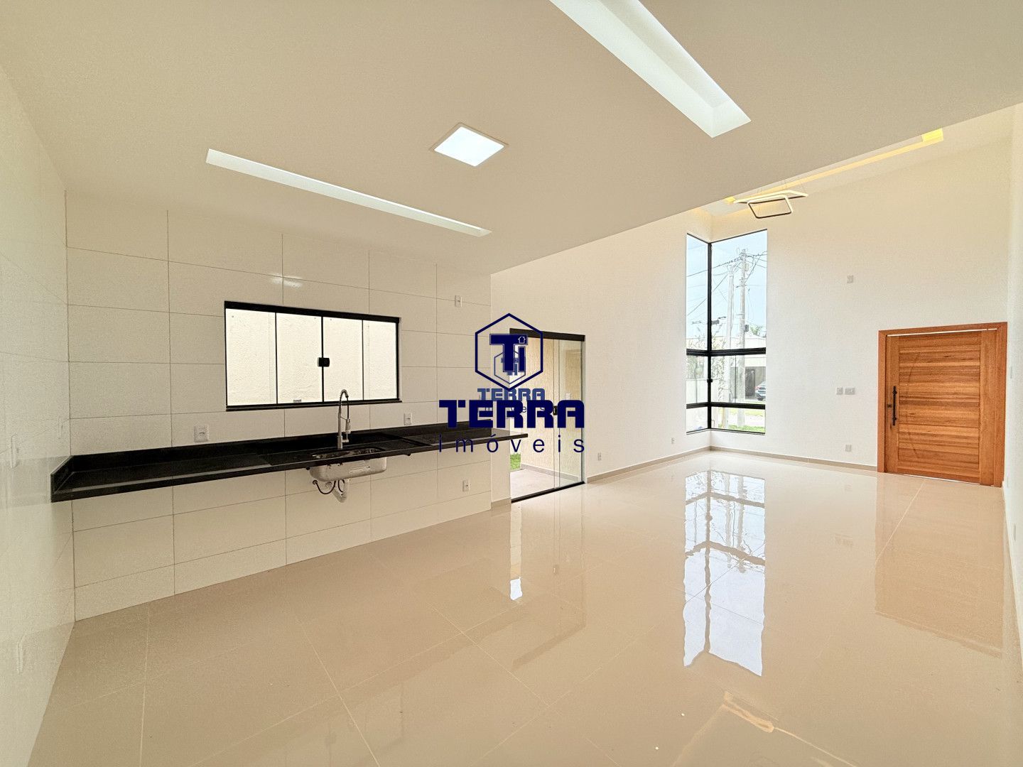 Imagens do imóveis Casa linear com design contemporâneo, condomínio Pedra de Inoã.