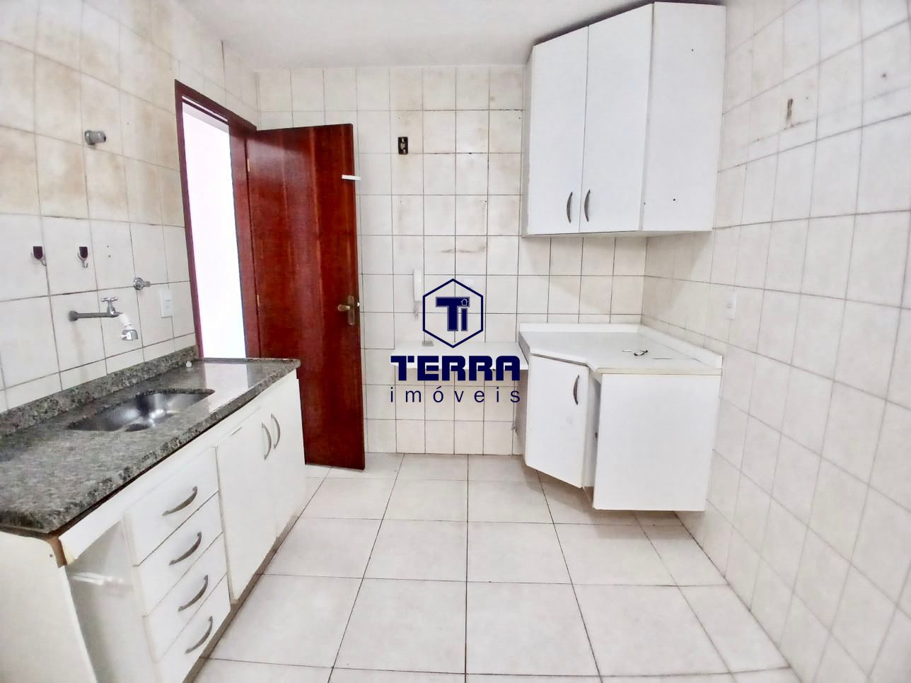 Imagens do imóveis Apartamento em Maria Paula com 2 quartos e quintal privativo. Boa Localização!