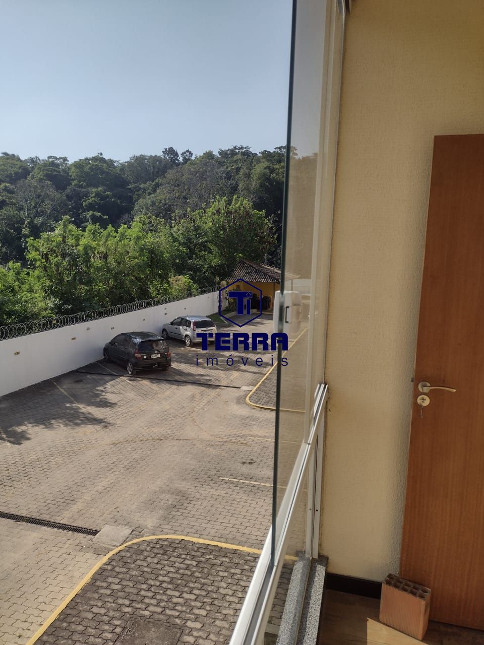 Imagens do imóveis Excelente apartamento em Itaipuaçu com suite, 300 metros da Avenida principal.