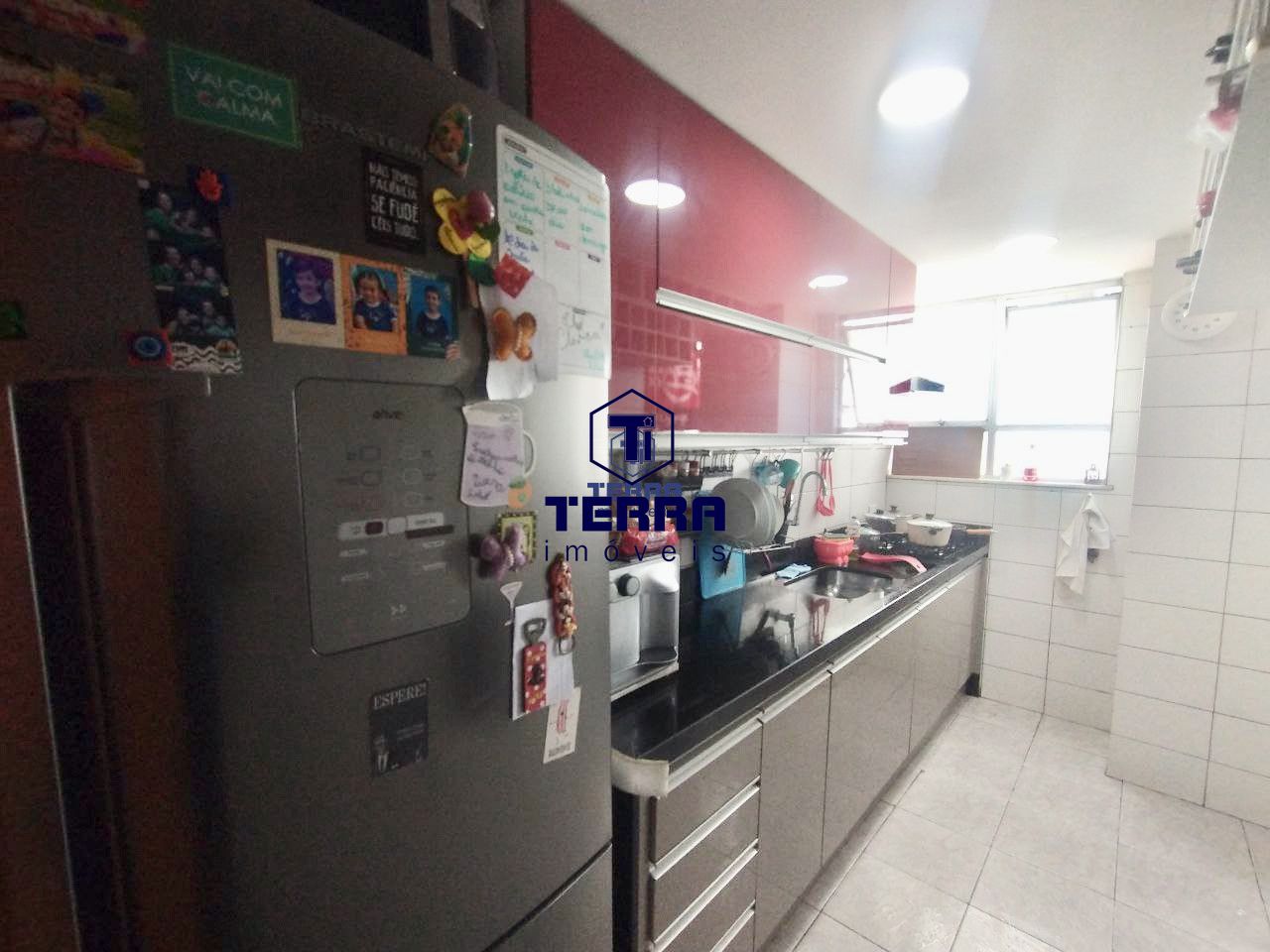 Imagens do imóveis Lindo apartamento com 3 quartos sendo uma suíte no Ingá. Excelente localização!