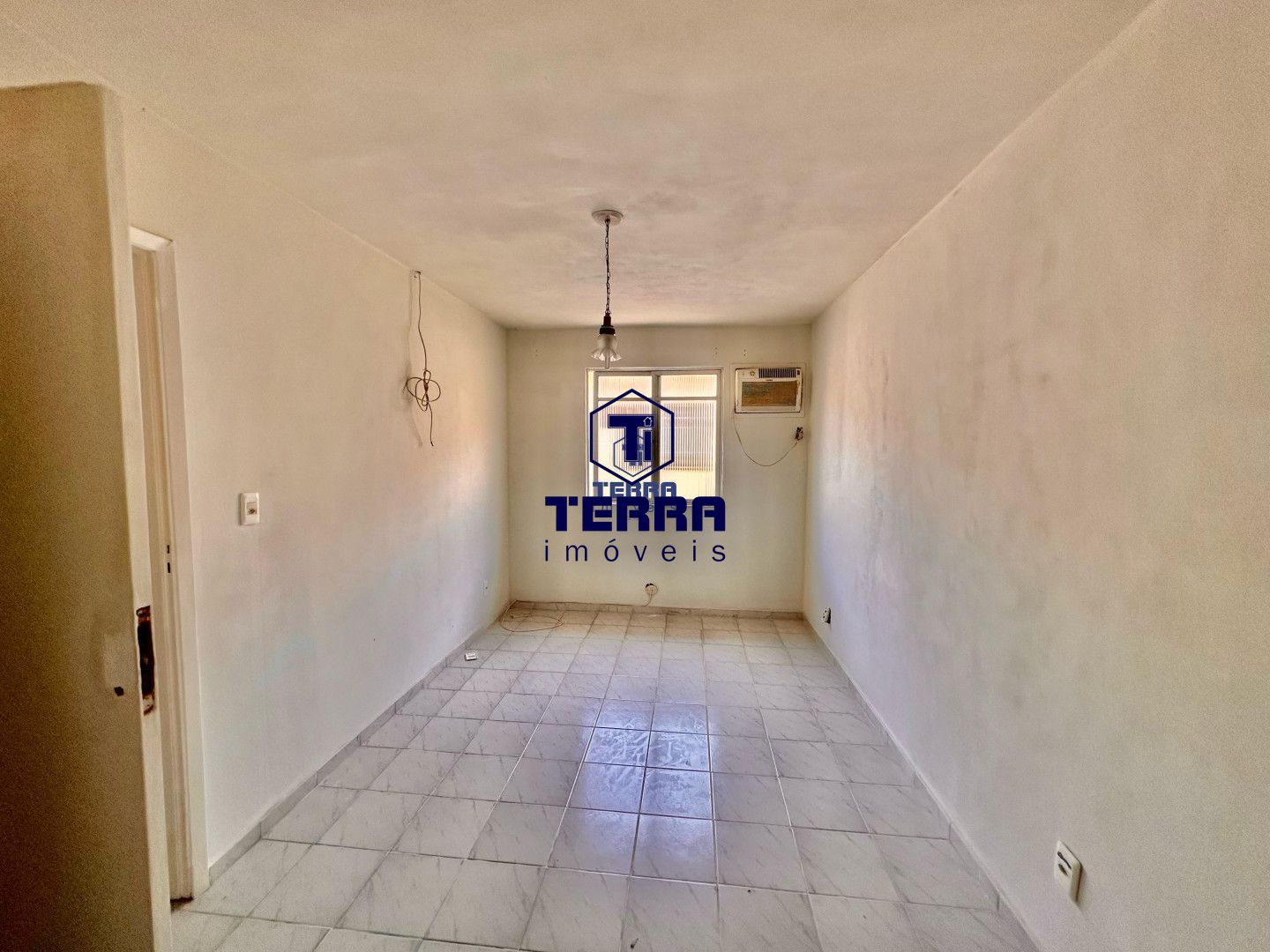 Imagens do imóveis Duplex 3 quartos sendo 1 suíte em Maria Paula. Recém reformada!