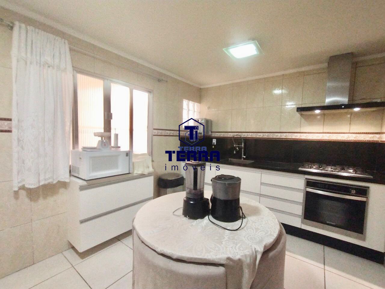 Imagens do imóveis Excelente casa duplex no Colubandê com 4 quartos, suíte com varanda e piscina.