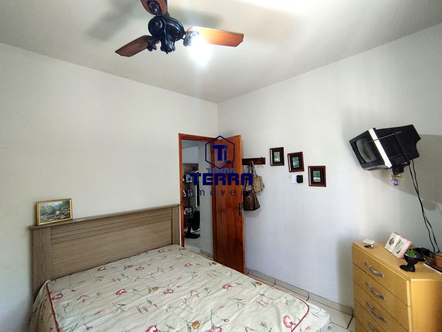 Imagens do imóveis Casa linear, 3 quartos com suíte e quintal no Zé Garoto!