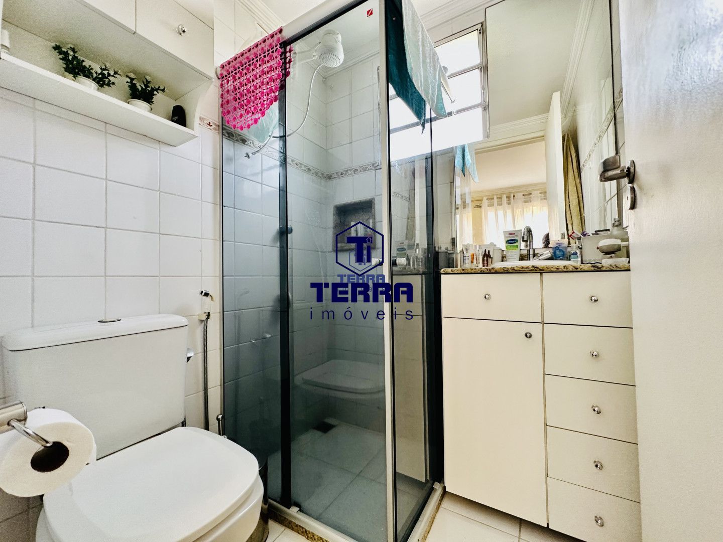 Imagens do imóveis Apartamento com 2 quartos completamente reformado em Santa Bárbara.