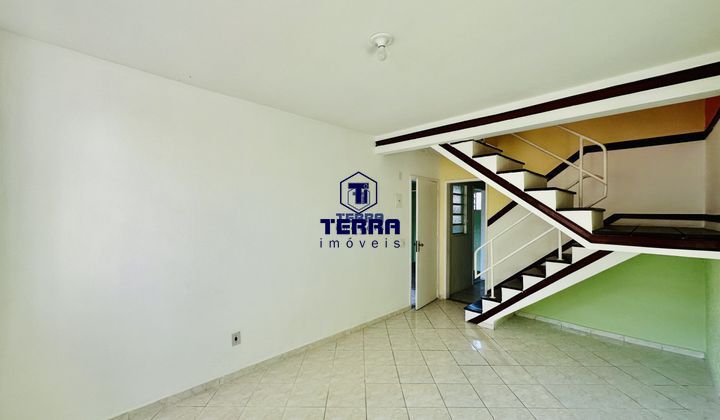 Imagens do imóveis Casa duplex com quintal, junto e a lado ao centro de São Gonçalo.
