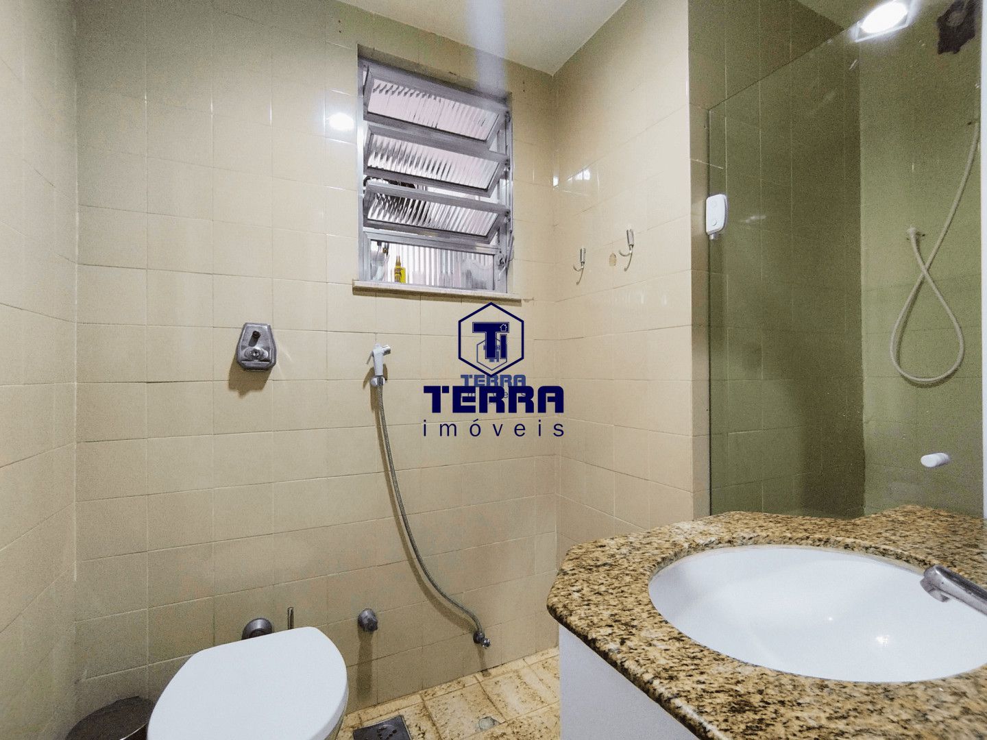 Imagens do imóveis Apartamento 2 quartos com suíte, vista livre, perto da ponte, Fonseca - Niterói!