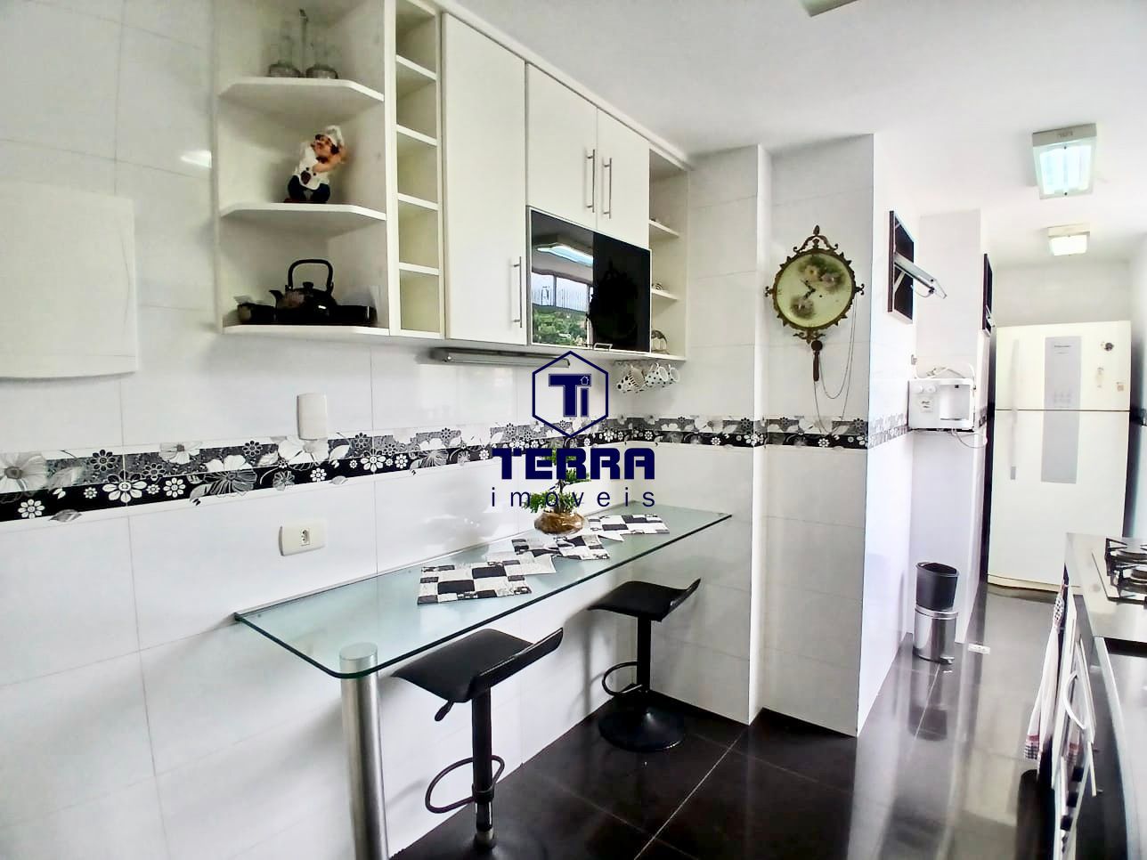 Imagens do imóveis Ótima cobertura duplex com 3 quartos, uma suíte no Fonseca. Porteira Fechada!!!