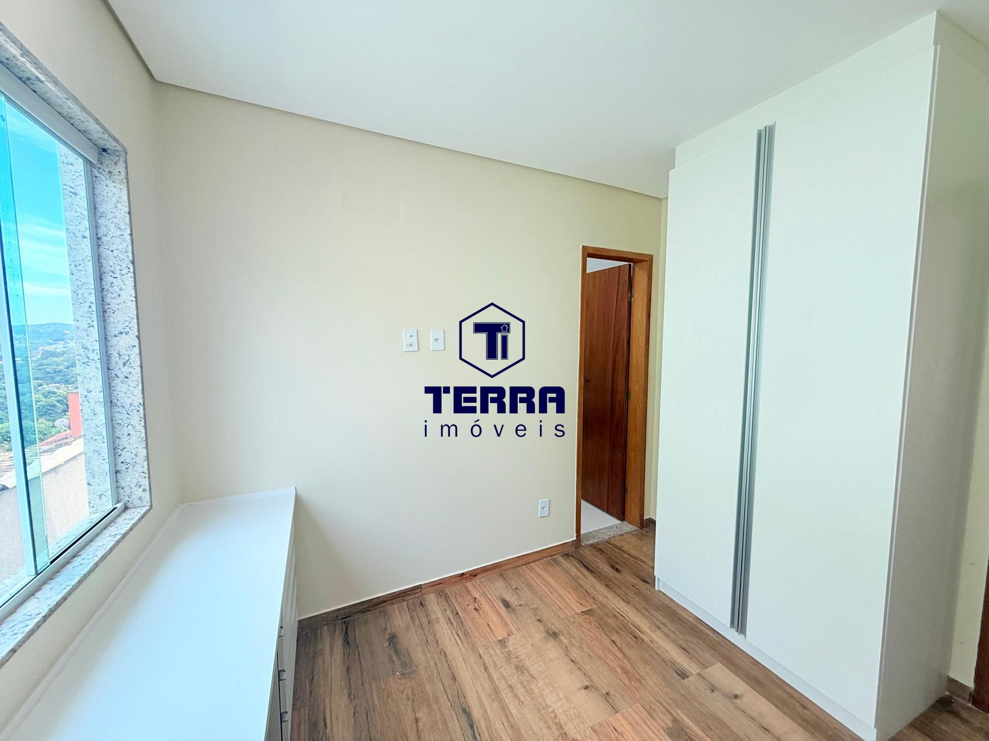 Imagens do imóveis Casa de alto padrão com 3 suítes e área gourmet completa