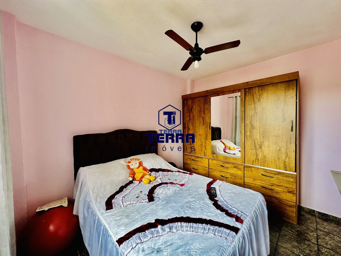 Imagens do imóveis Apartamento com 2 quartos e com 2 banheiros no 1029. Melhor ponto da Alameda.