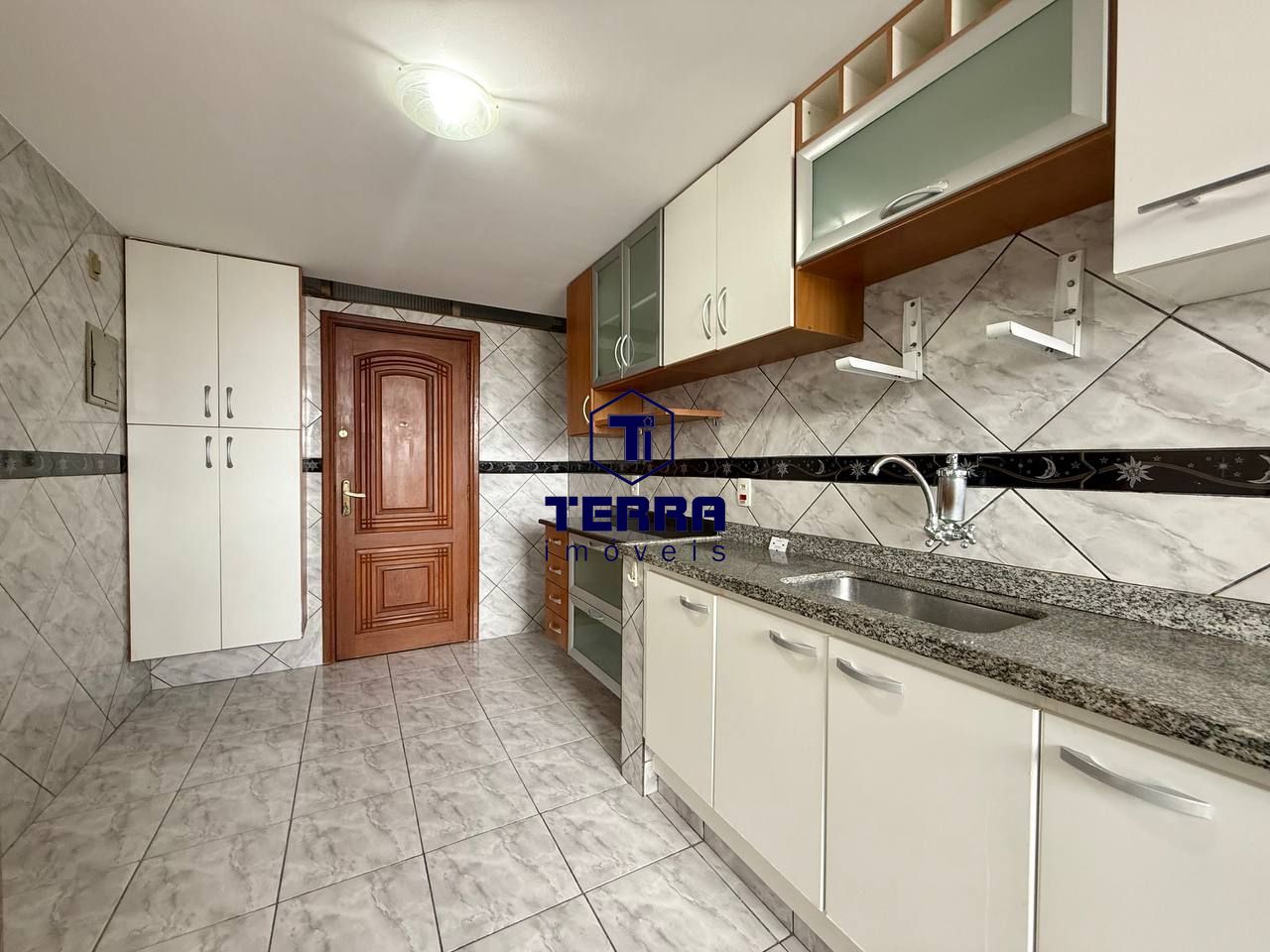 Imagens do imóveis Excelente apartamento de 2 quartos mobiliado no Fonseca!
