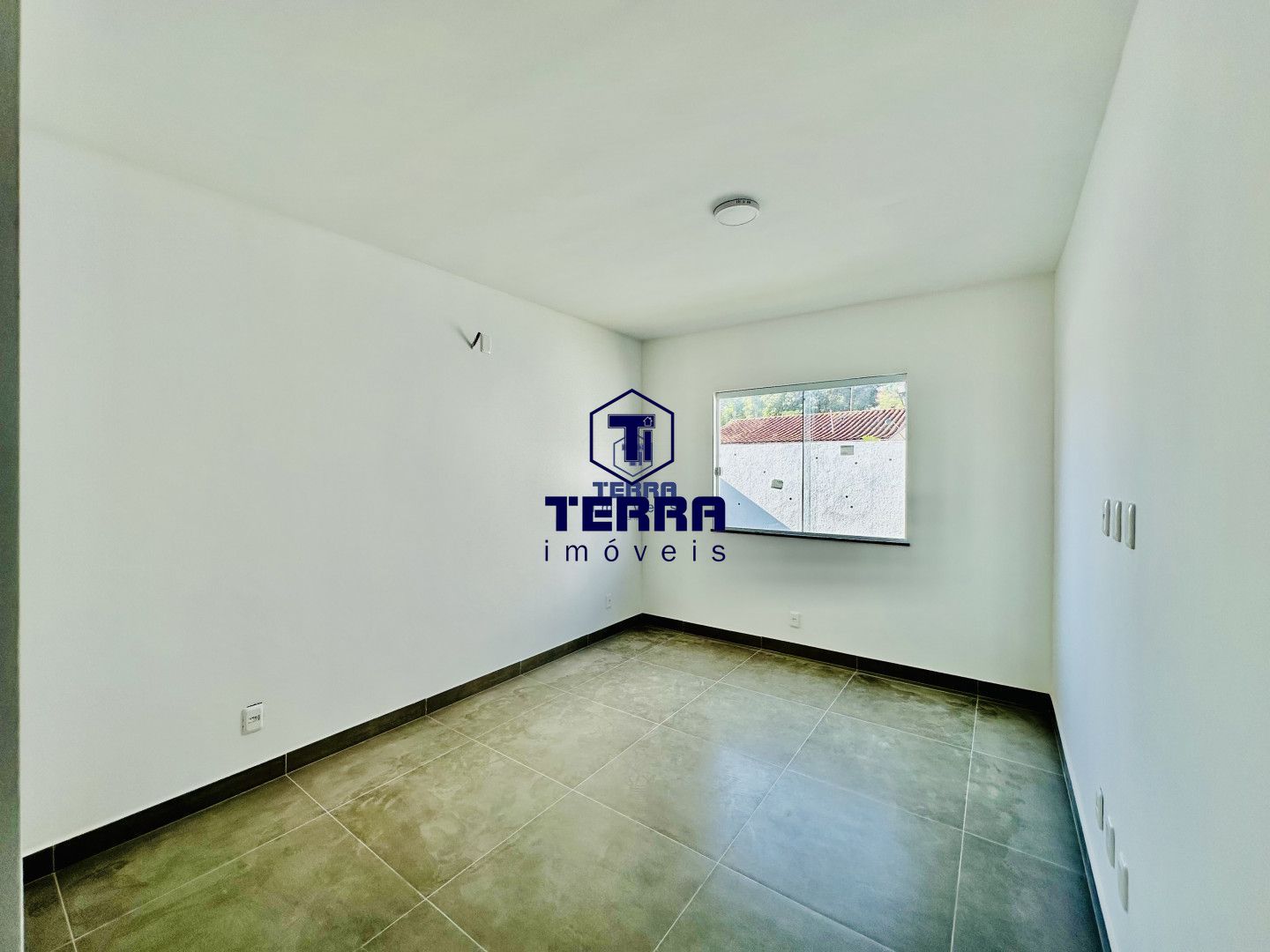 Imagens do imóveis São 3 quartos sendo 1 suíte de primeira locação em ótima localização!!!
