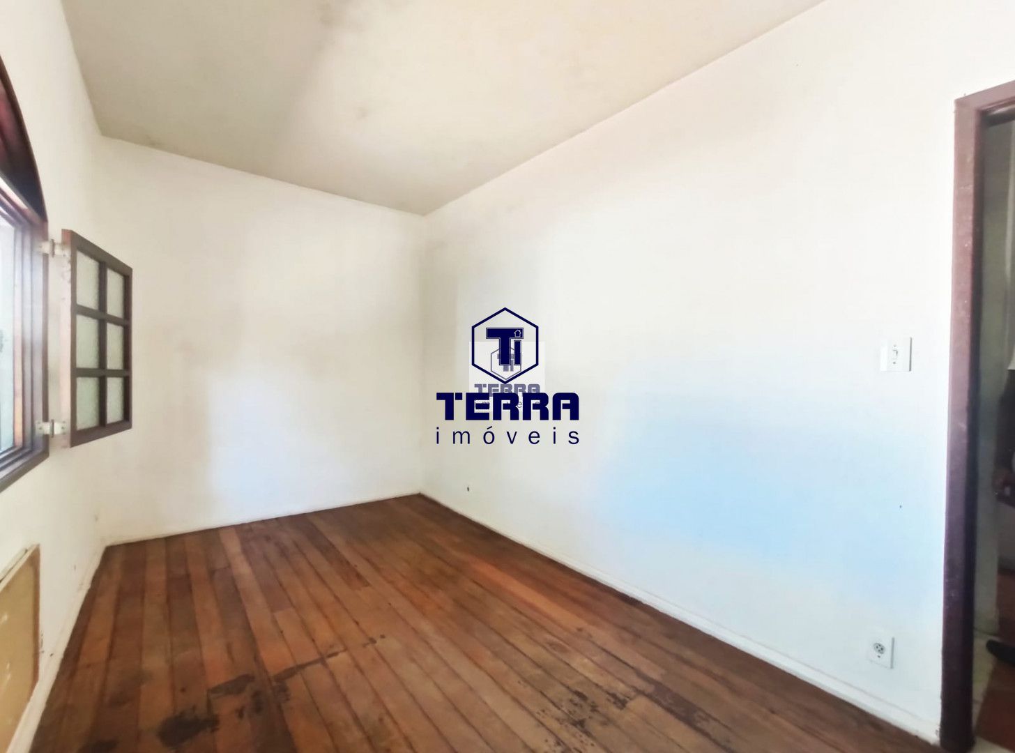Imagens do imóveis Casa em Santa Rosa com 2 quartos sendo 1 suíte. Perto do comércio da região.
