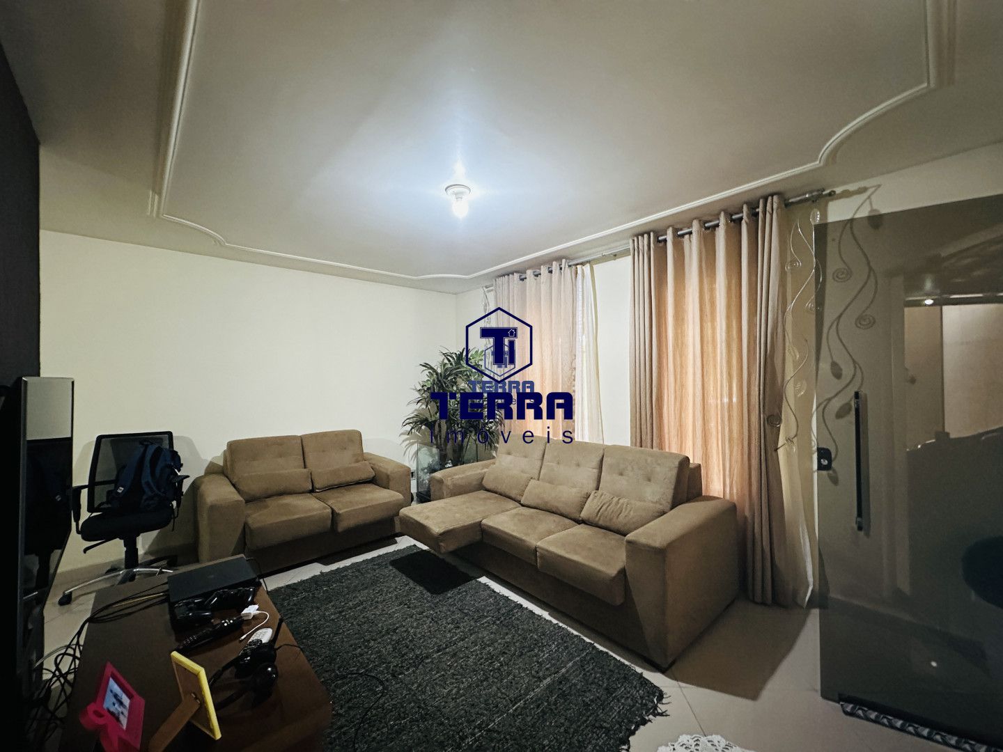 Imagens do imóveis Linda Residência com 3 quartos e Espaço Gourmet no condomínio Village do Moinho.