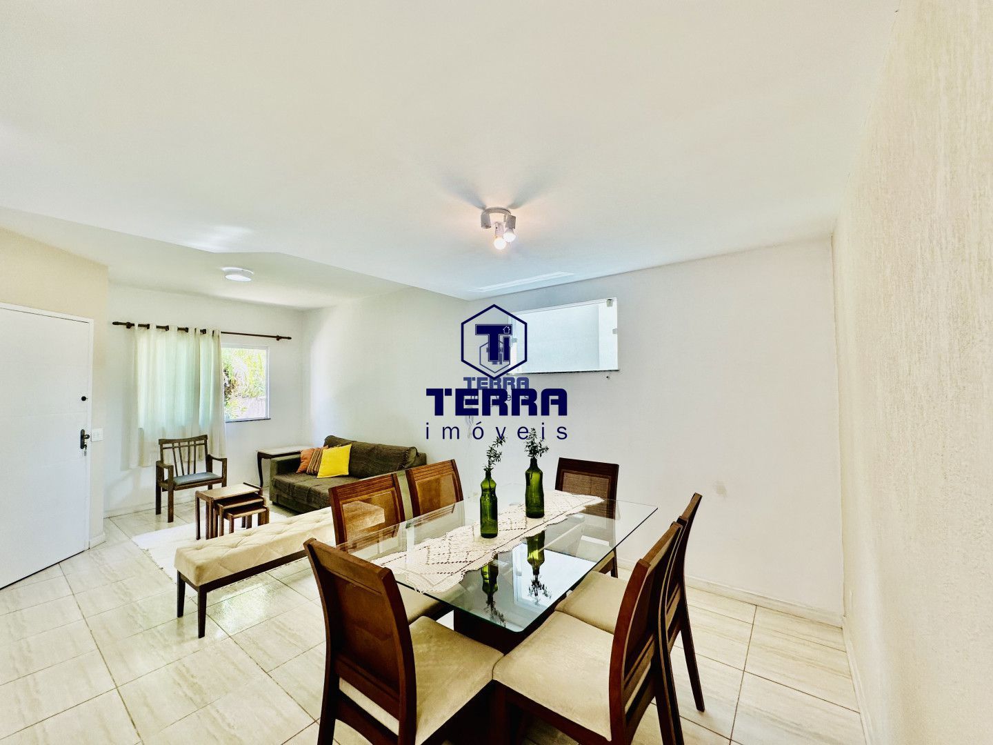 Imagens do imóveis Excelente Casa Duplex com 3 quartos sendo um suíte em Várzea Da Moças!