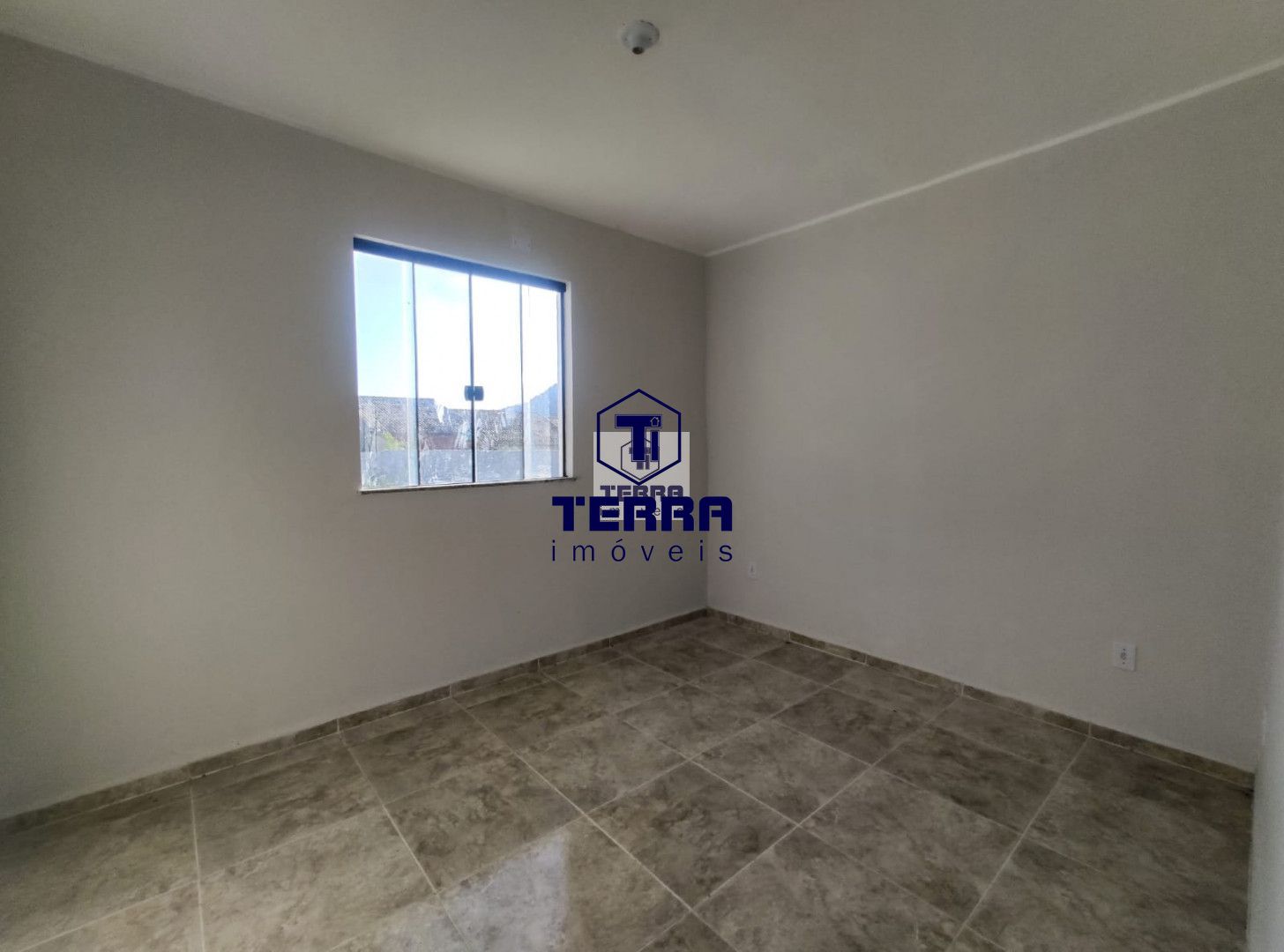 Imagens do imóveis Casa linear com 2 quartos em São José do Imbassaí, ao lado do centro de Maricá.