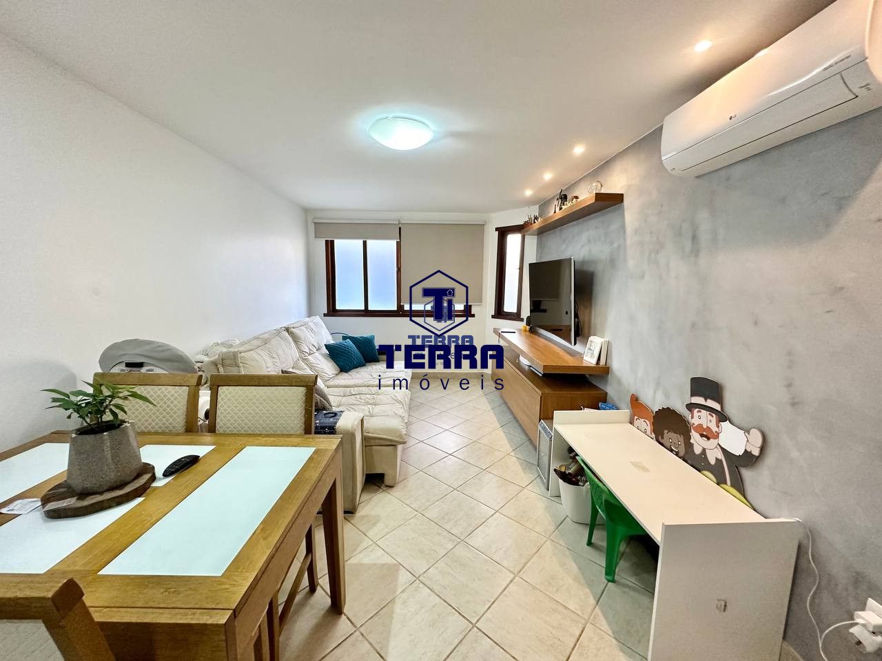 Imagens do imóveis Linda residência de 2 quartos com 2 vagas em Maria Paula!